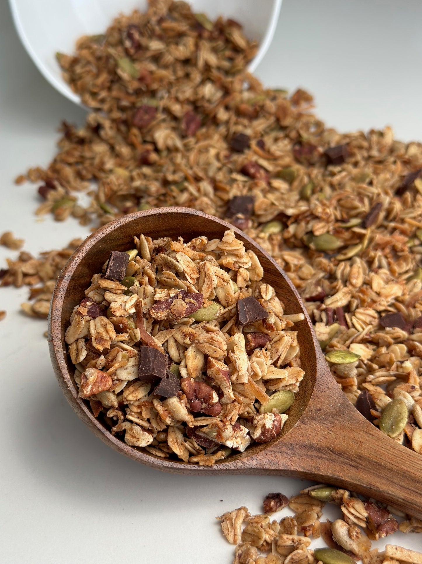 harmony's organic small batch granola - dark chocolate/cacao nibs